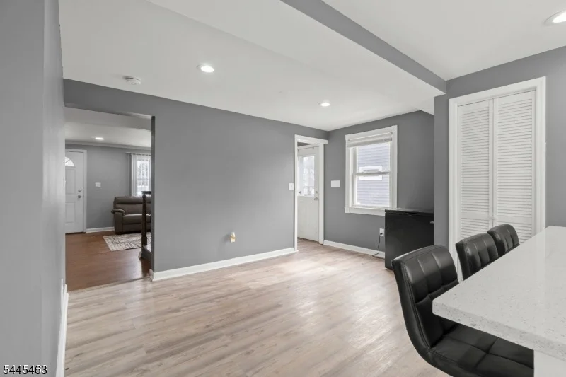 Photo of 429 1St St