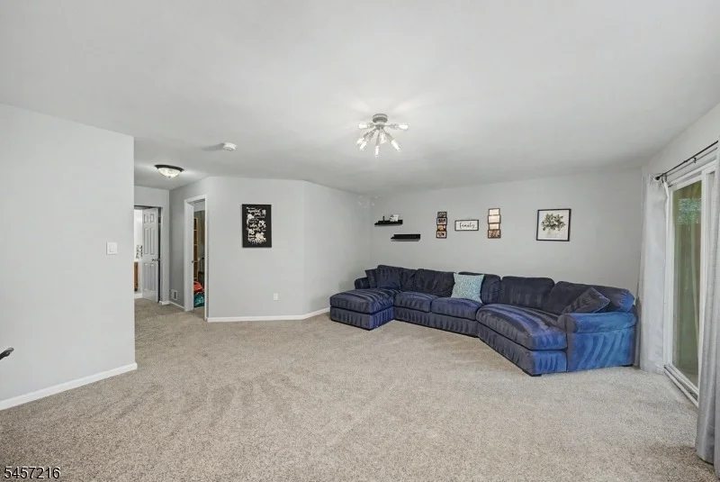 Photo of 42 HICKORY WAY