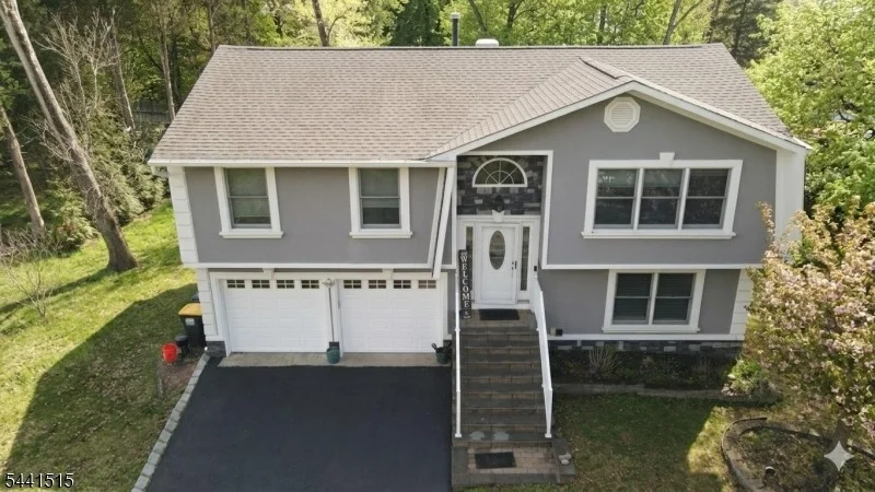 Photo of 46 Heather Dr