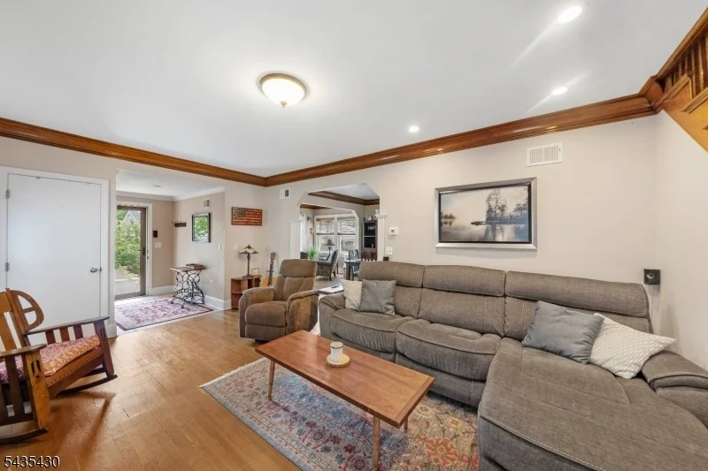Photo of 1269 Robinson Ter