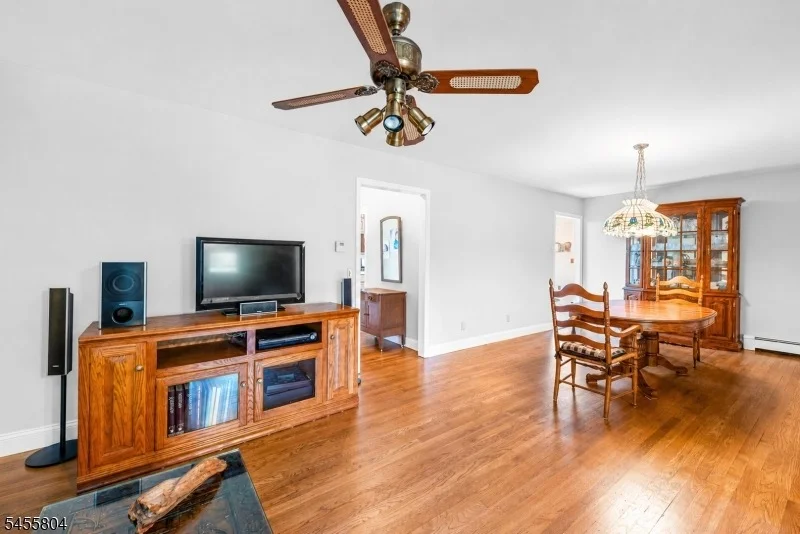 Photo of 39 Cornhollow Rd