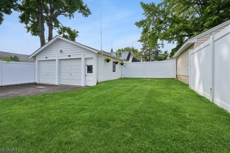 Photo of 16 Remer Ave
