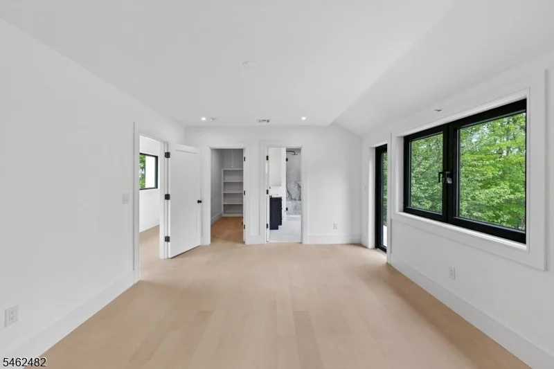 Photo of 809 West Shore Drive