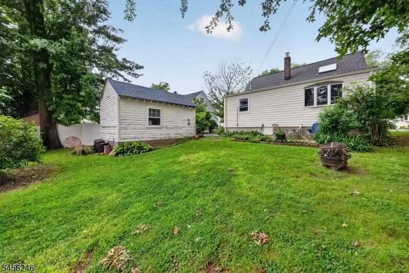 Photo of 12 Omaha Dr
