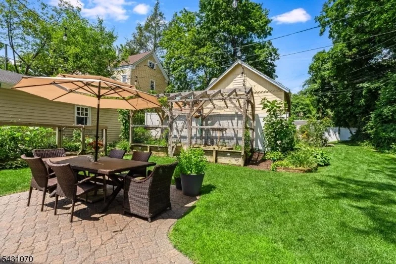 Photo of 18 Gardiner Pl