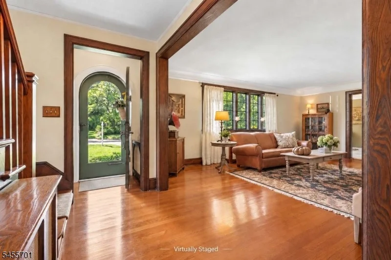 Photo of 176 Canoe Brook Pkwy