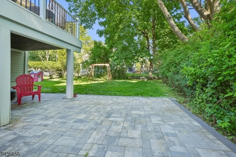 Photo of 2 Knapp Ave