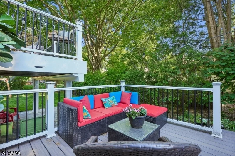Photo of 2 Knapp Ave
