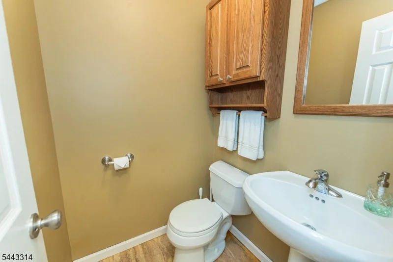 Photo of 37 Camelot Dr