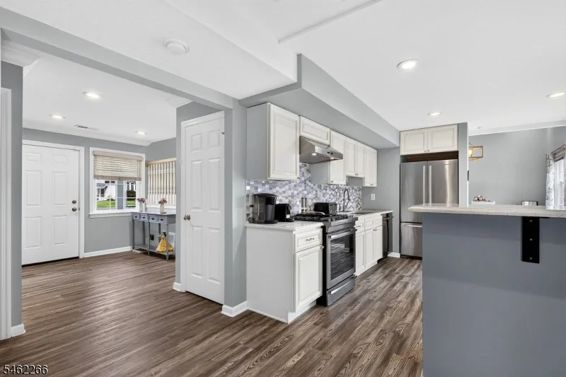 Photo of 2 Braemar Cir