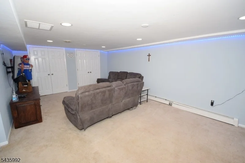 Photo of 567 Foothill Rd