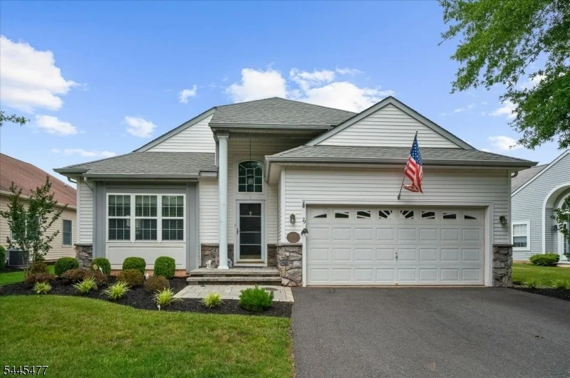 Photo of 79 Renaissance Blvd