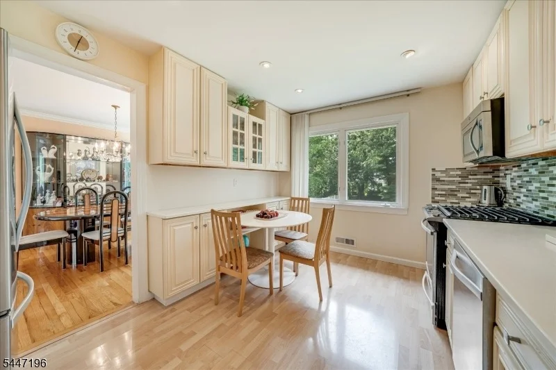 Photo of 57 Robbins Ave