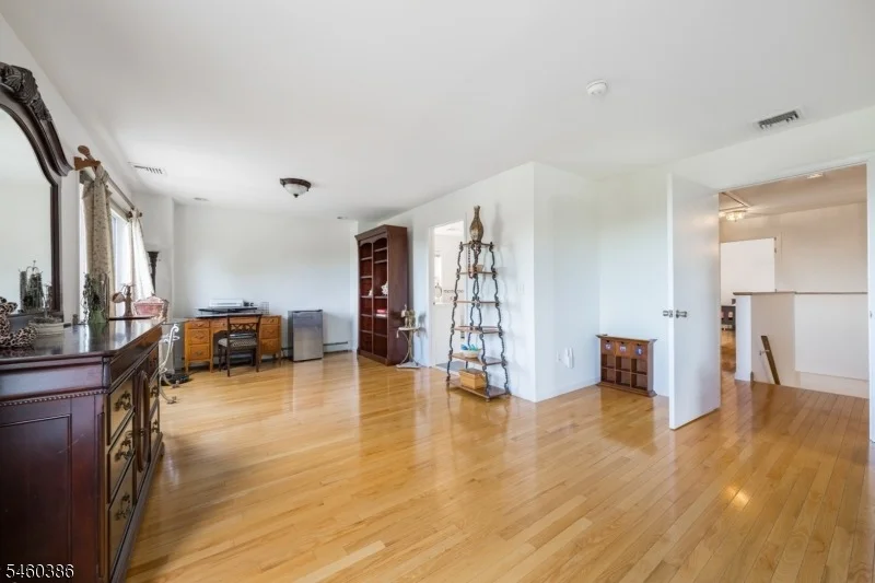 Photo of 30 Clark St