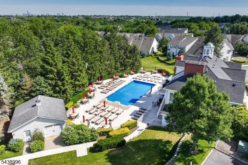 Photo of 118 Barclay Dr
