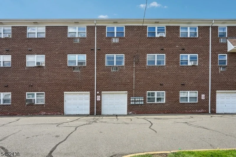 Photo of Unit 3B at 25 River Rd