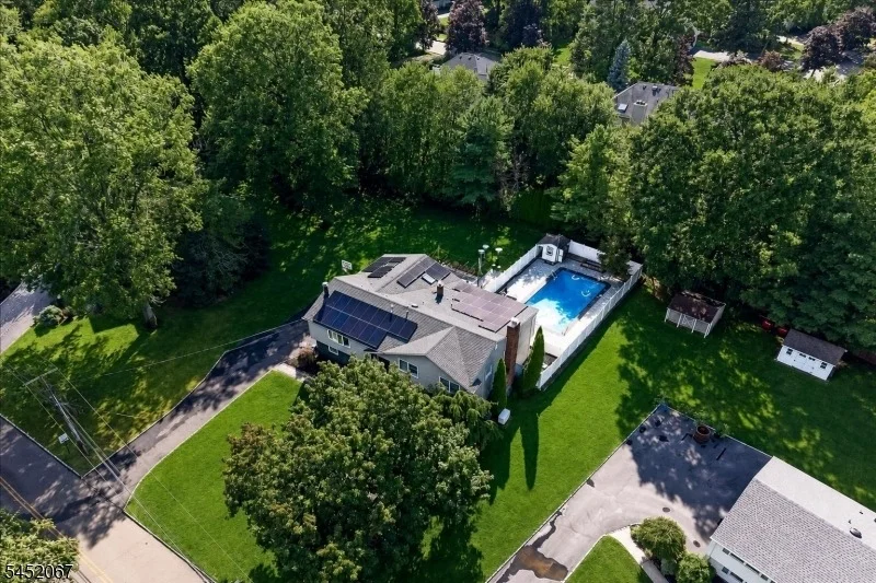 Photo of 23 Douglas Dr