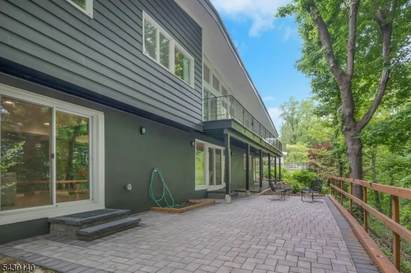 Photo of 29 Skyline Dr