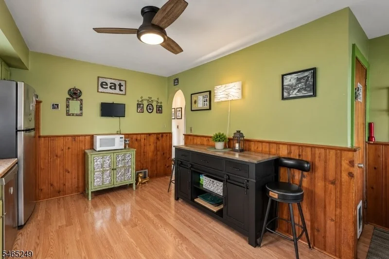 Photo of 17 Bryant Ave