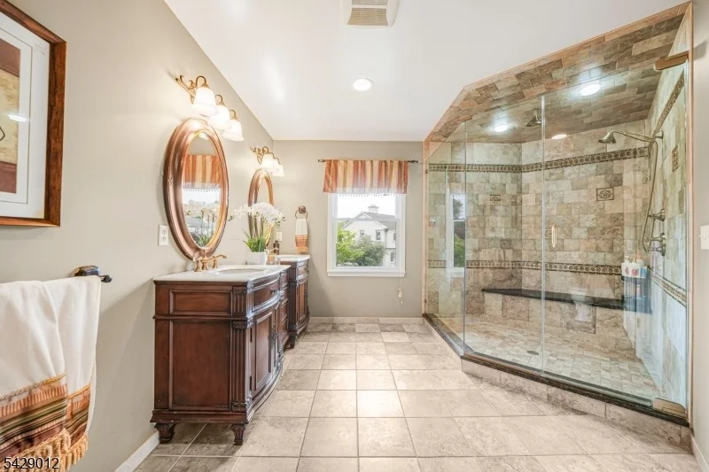 Photo of 30 Oakley Way