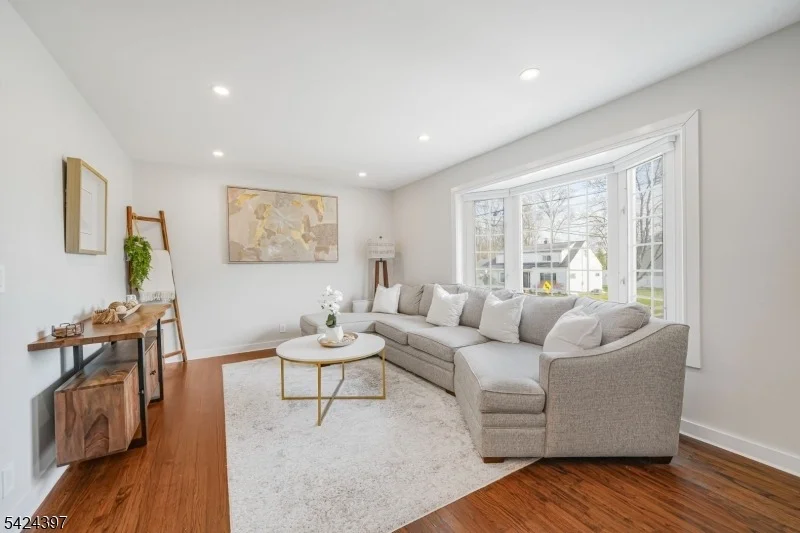 Photo of 21 Joseph Pl