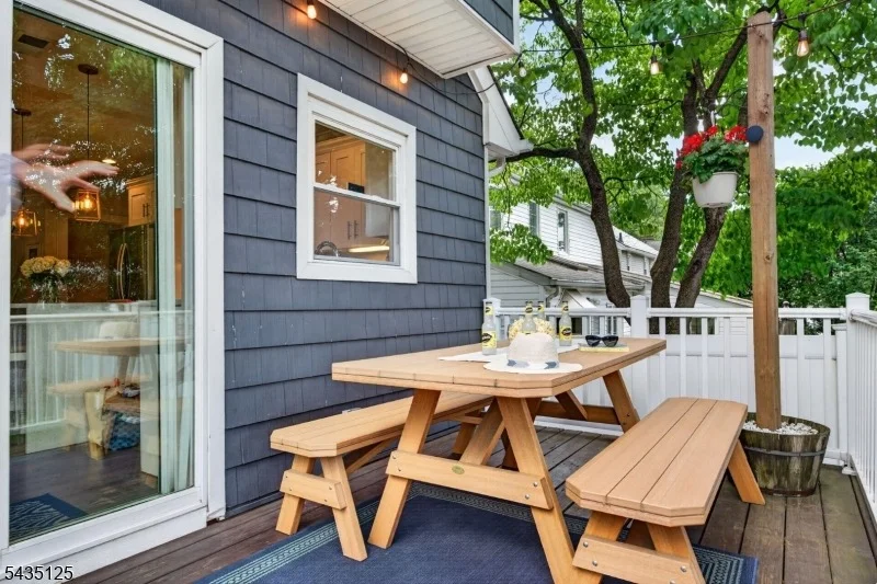 Photo of 54 Van Riper Ave