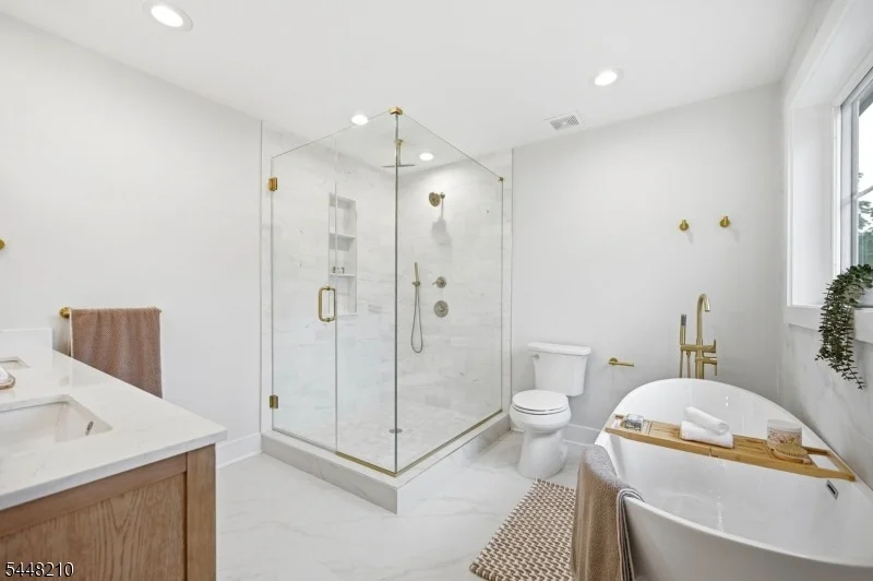 Photo of 936 Beverly Dr