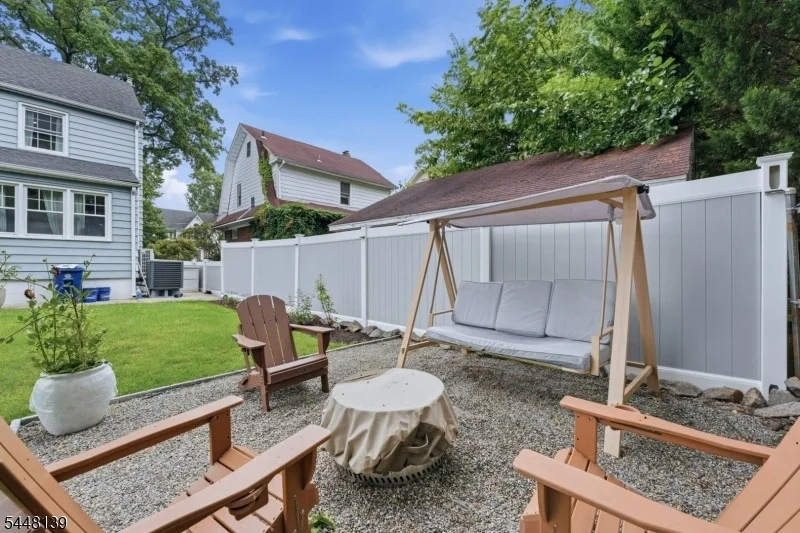 Photo of 102 Mortimer Ave