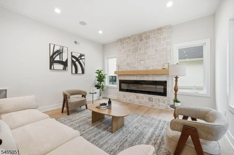 Photo of 123 Forest Ave