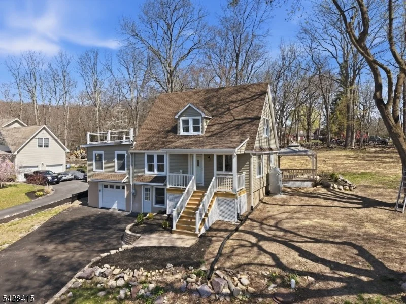 Photo of 4 Hillside Rd