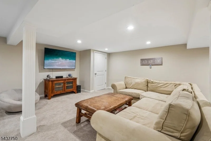 Photo of 1 York Pl