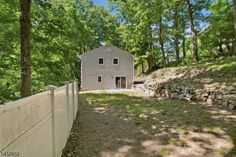 Photo of 3 Conklin Ave