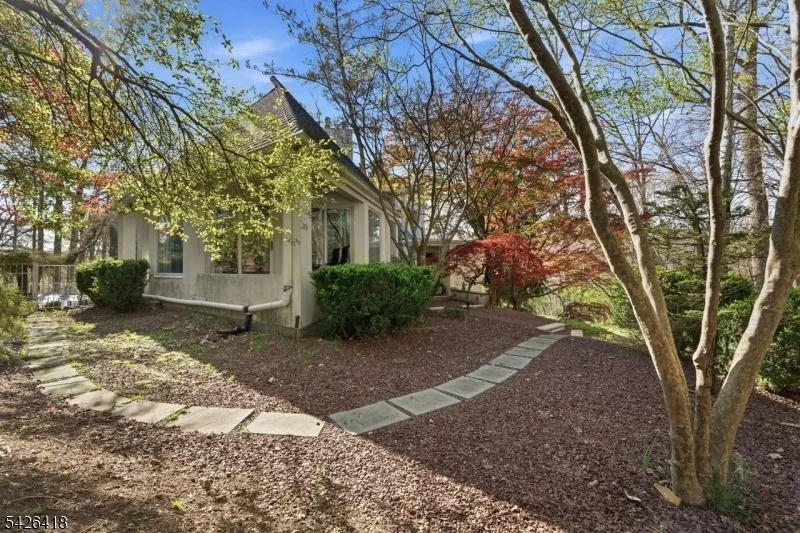 Photo of 72 Washington Valley Rd