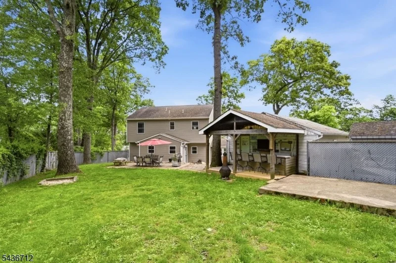 Photo of 13 HIGHVIEW TRAIL