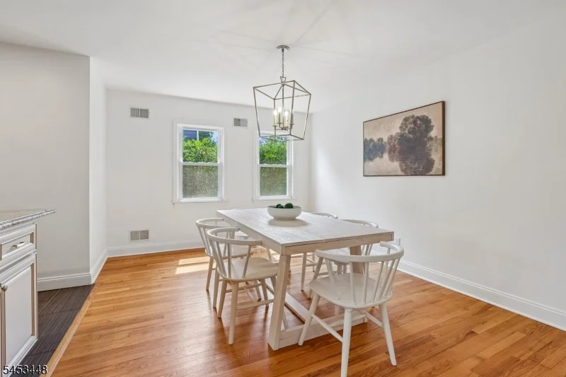 Photo of 650 Ridgewood Rd