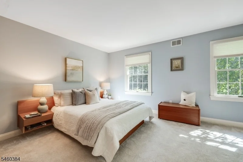 Photo of 16 Trinity Pl