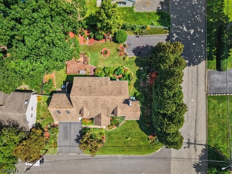 Photo of 98 Wiltop Rd