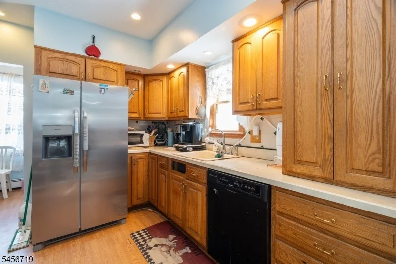 Photo of 18 Elycroft Ave