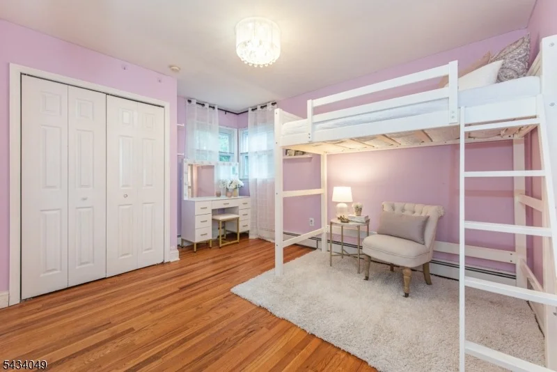 Photo of 27 Bogert Rd