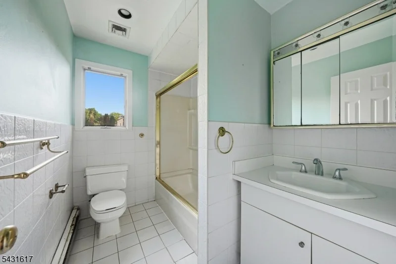 Photo of 111 Deerfield Rd