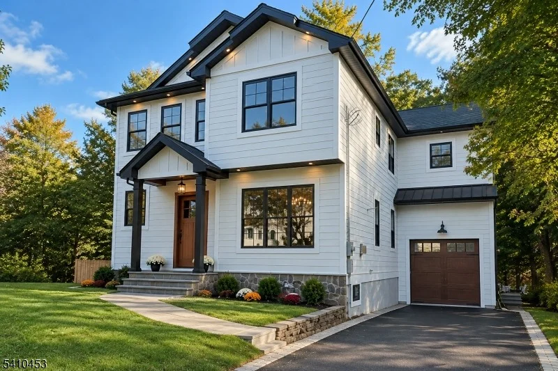 Photo of 83 W End Ave