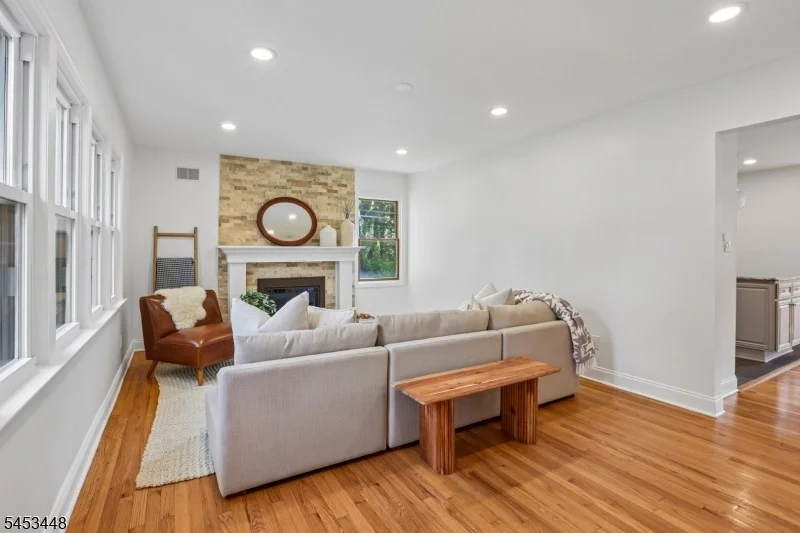 Photo of 650 Ridgewood Rd