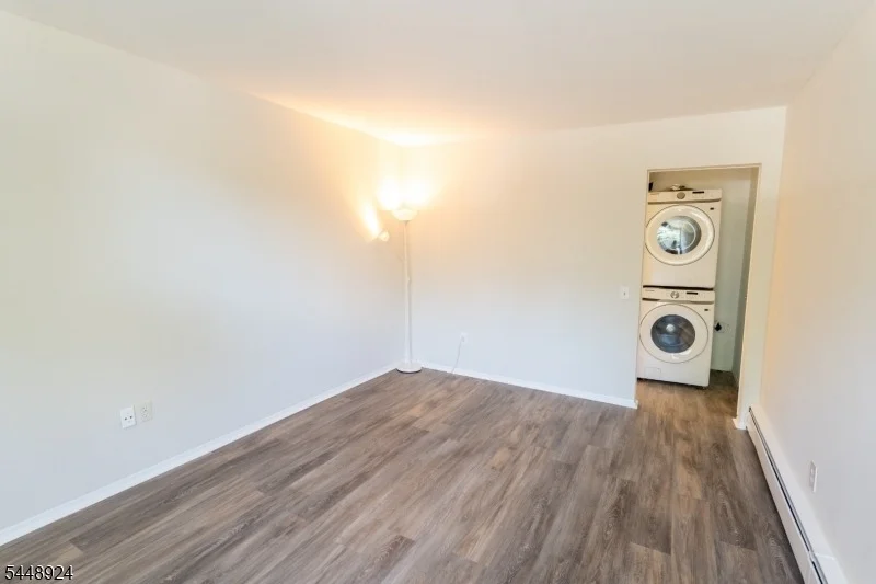 Photo of Unit E at 355 River Road