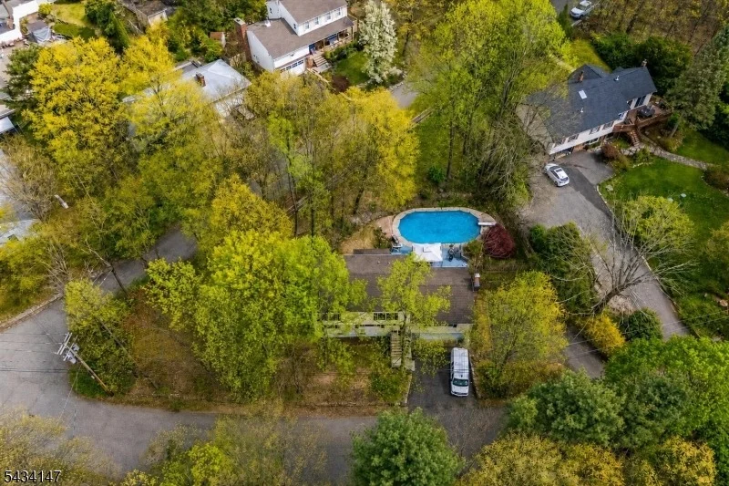 Photo of 33 Brooksyde Ave