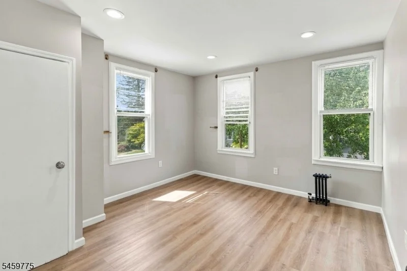 Photo of 13 Malcolm St
