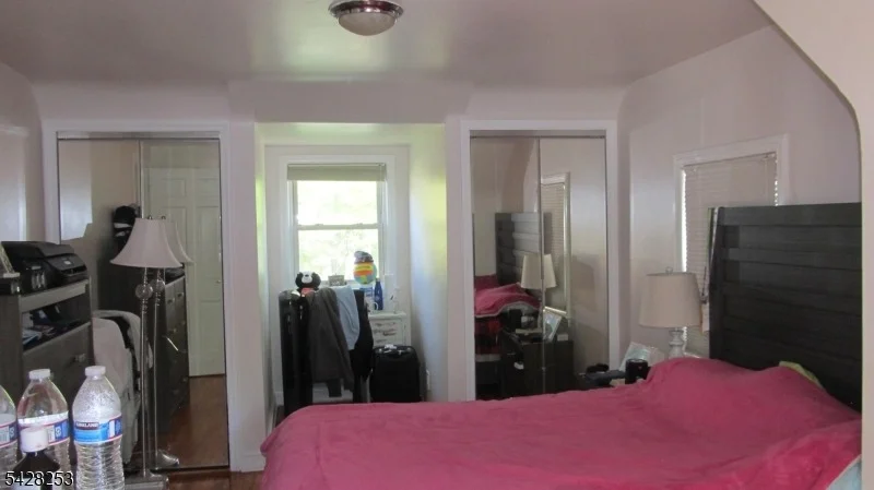 Photo of 815 Mountain Ave
