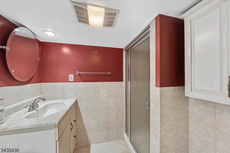 Photo of 1269 Robinson Ter