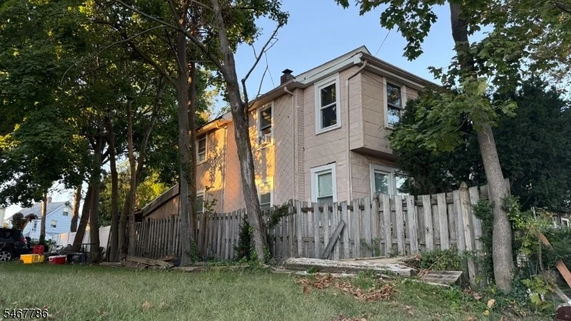 Photo of 807 George St