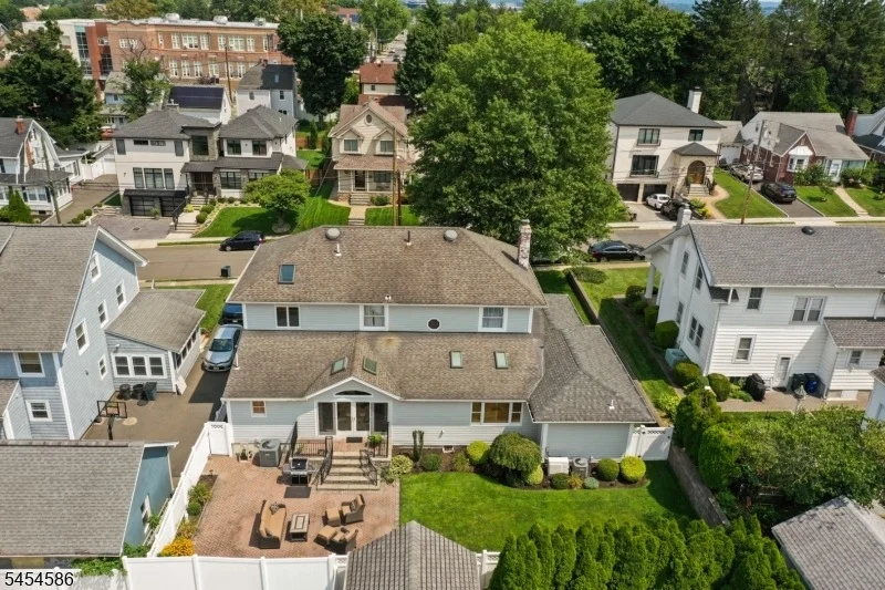 Photo of 252 Springfield Ave