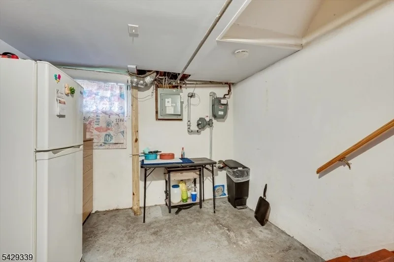 Photo of 31 Romney Rd